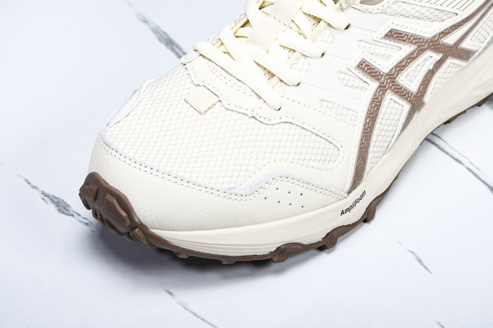 ASICS 尺码36-45

纯原版出品-Gel-Sonoma CN 亚瑟士运动休闲透气专业跑鞋 101
