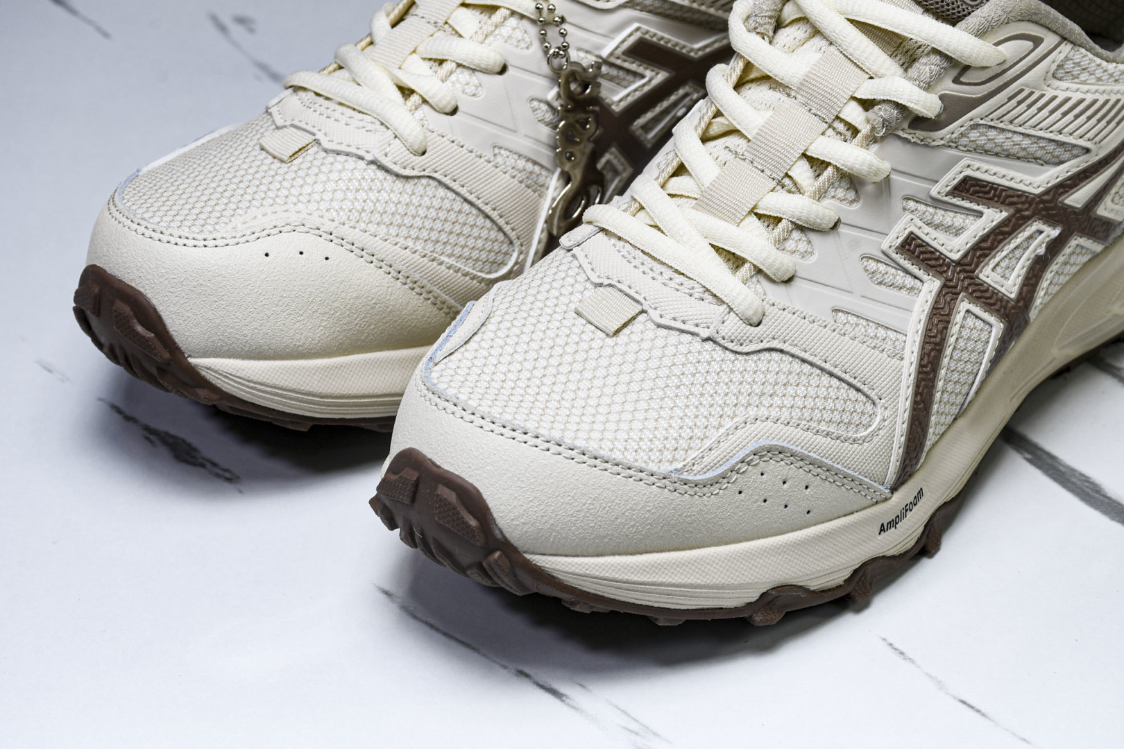 ASICS 尺码36-45

纯原版出品-Gel-Sonoma CN 亚瑟士运动休闲透气专业跑鞋 101