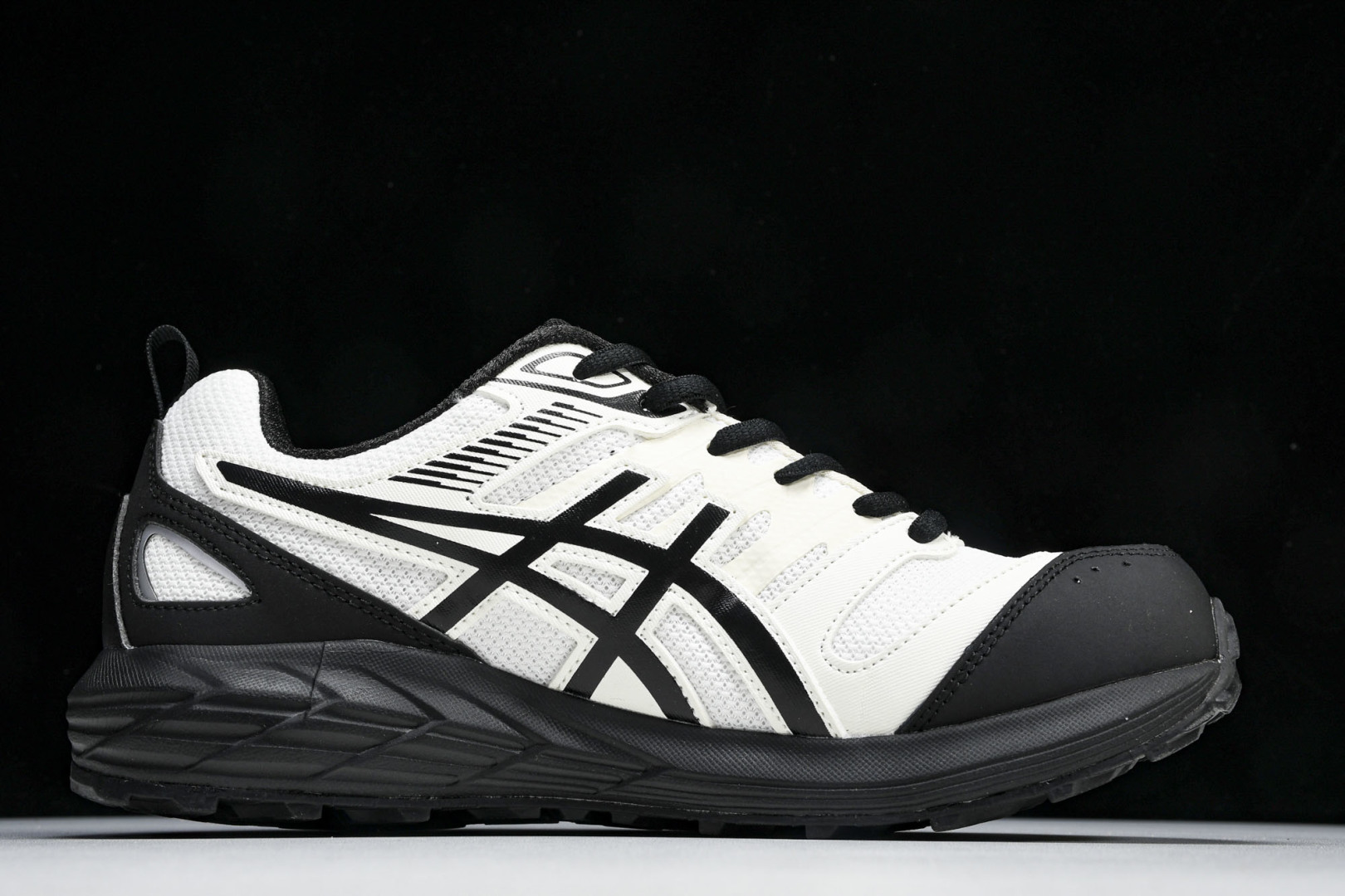 ASICS 尺码36-45

纯原版出品-Gel-Sonoma CN 亚瑟士运动休闲透气专业跑鞋 101