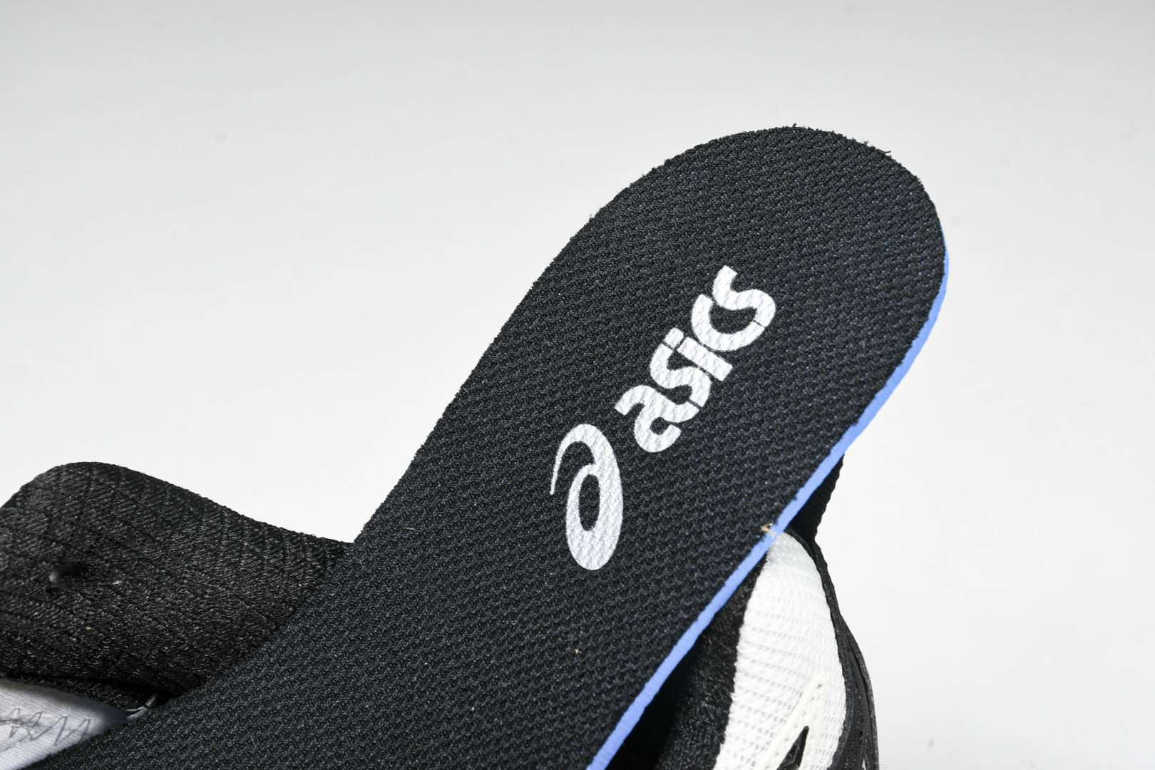 ASICS 尺码36-45

纯原版出品-Gel-Sonoma CN 亚瑟士运动休闲透气专业跑鞋 101