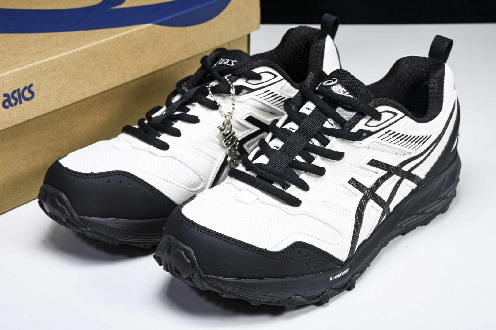 ASICS 尺码36-45

纯原版出品-Gel-Sonoma CN 亚瑟士运动休闲透气专业跑鞋 101