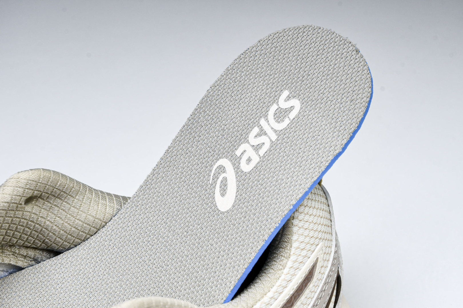 ASICS 尺码36-45

纯原版出品-Gel-Sonoma CN 亚瑟士运动休闲透气专业跑鞋 101