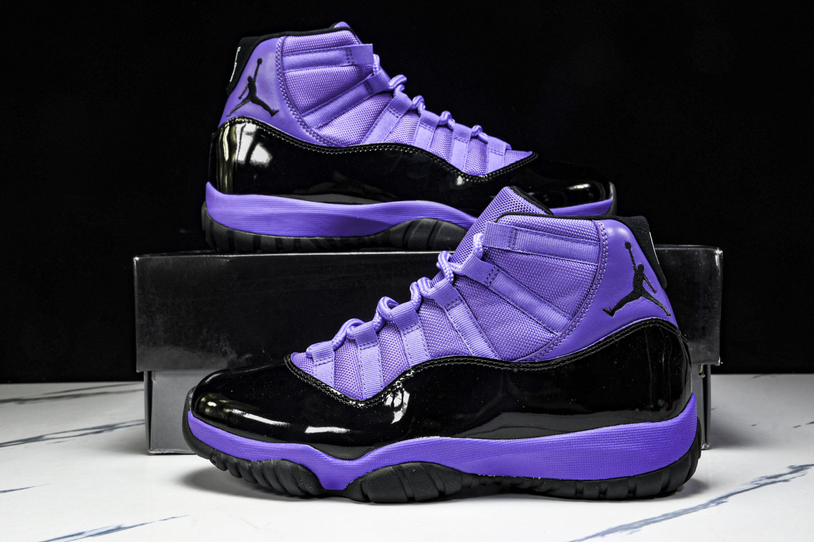 AJ11 尺码40-48.5

纯原版出品-Air Jordan 11 Retro AJ11 乔11黑紫