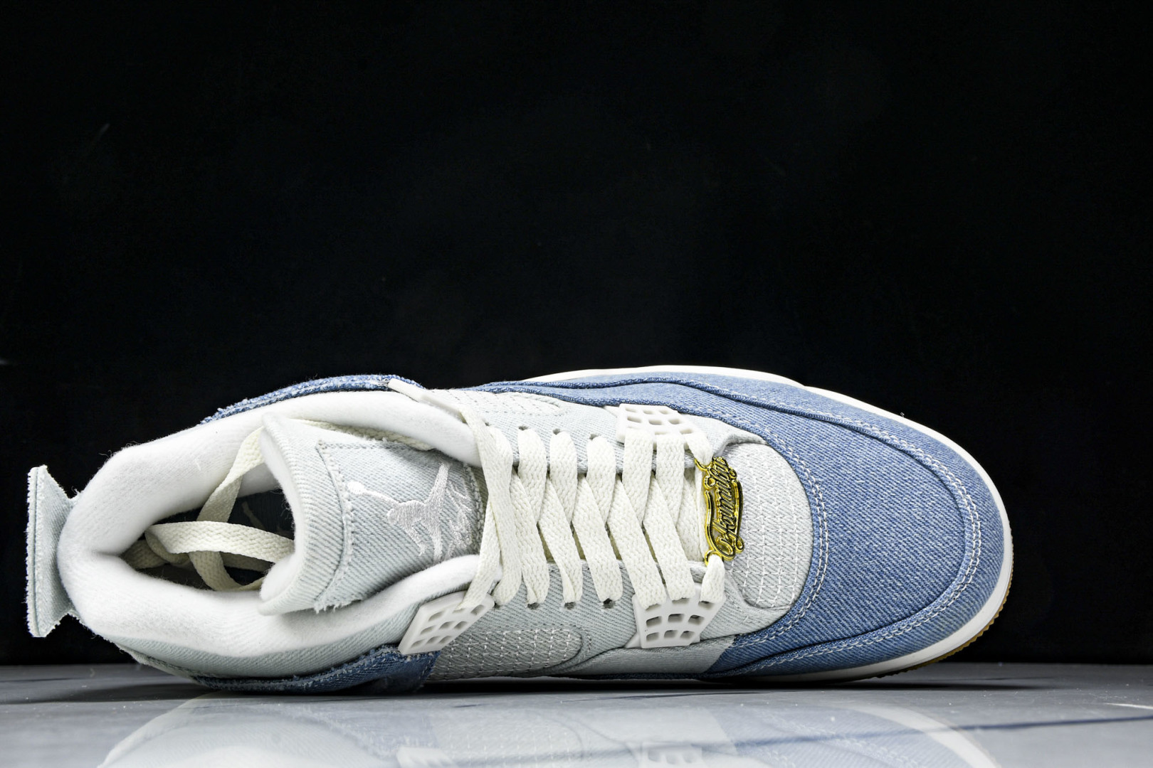 AJ4 尺码36-48.5

纯原版出品-Air Jordan 4 Denim Worn Blue AJ