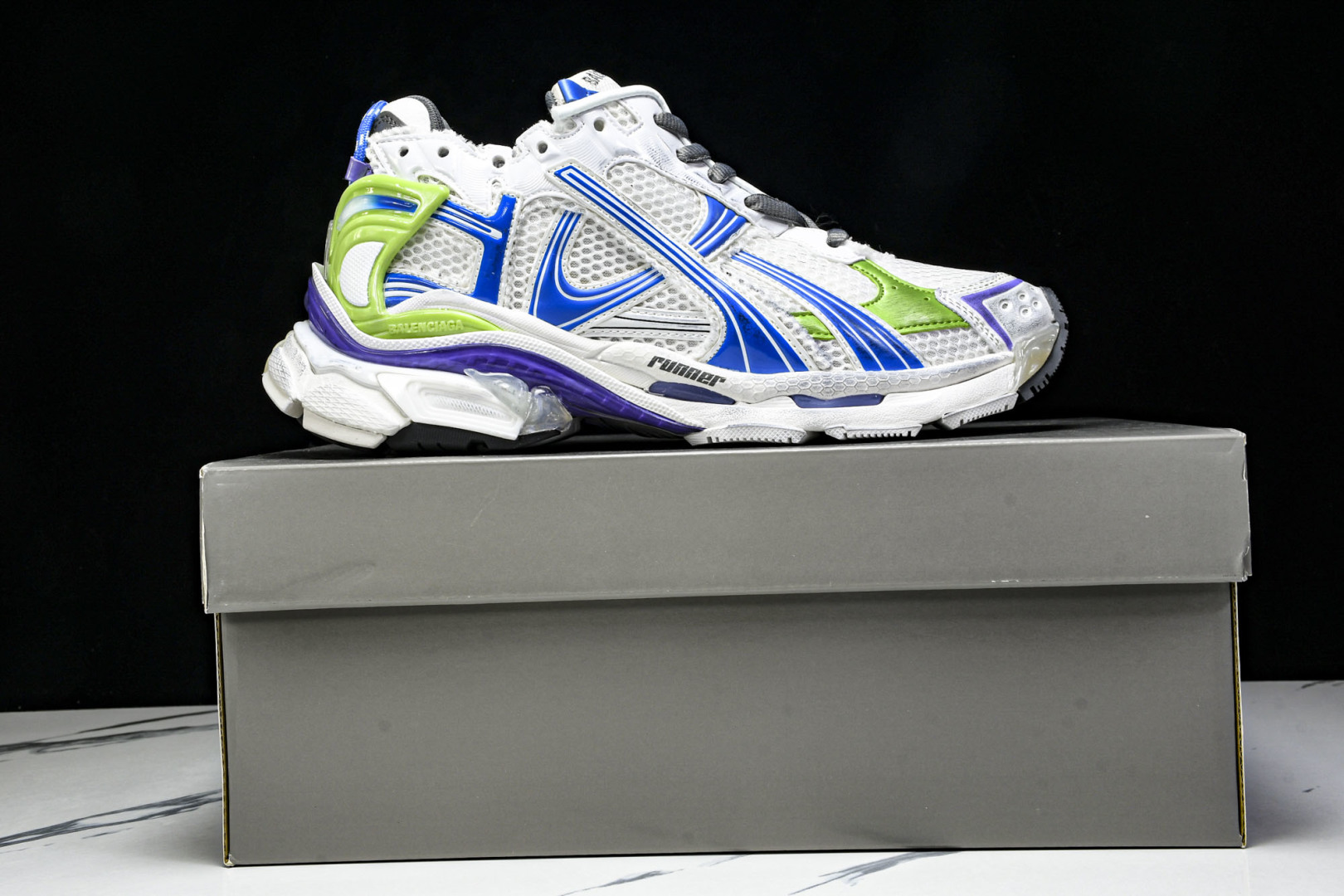 巴黎 尺码35-46

纯原版出品-Balenciaga Runner Kith Four.Color 