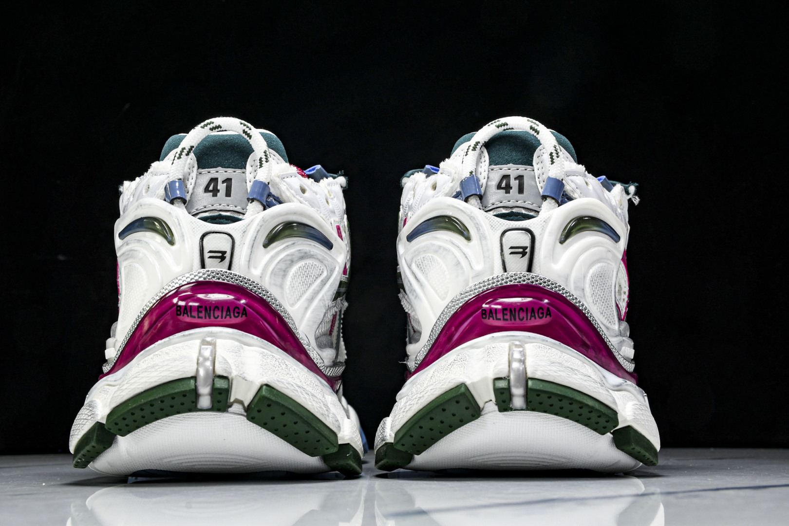 巴黎 尺码35-46

纯原版出品-Balenciaga Runner Kith Four.Color 