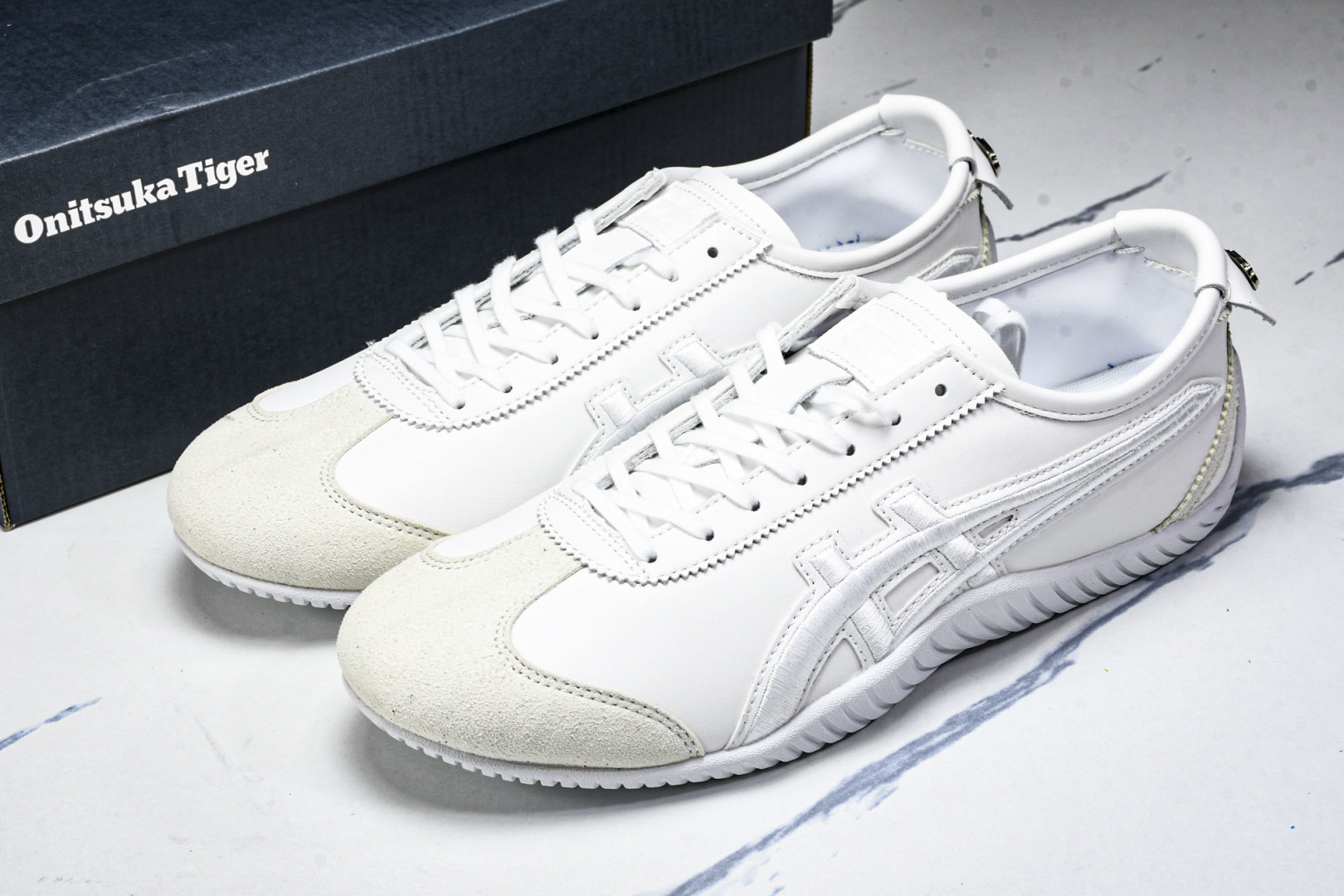 MEXICO 尺码36-45

纯原版出品-Onitsuka Tiger鬼塚虎 MEXICO 66 DR