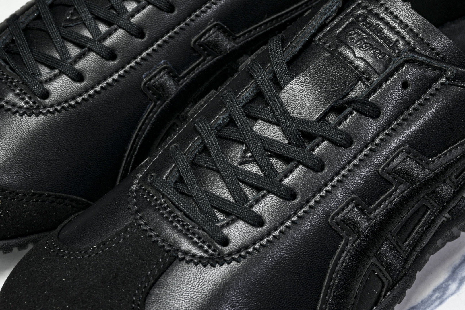 MEXICO 尺码36-45

纯原版出品-Onitsuka Tiger鬼塚虎 MEXICO 66 DR