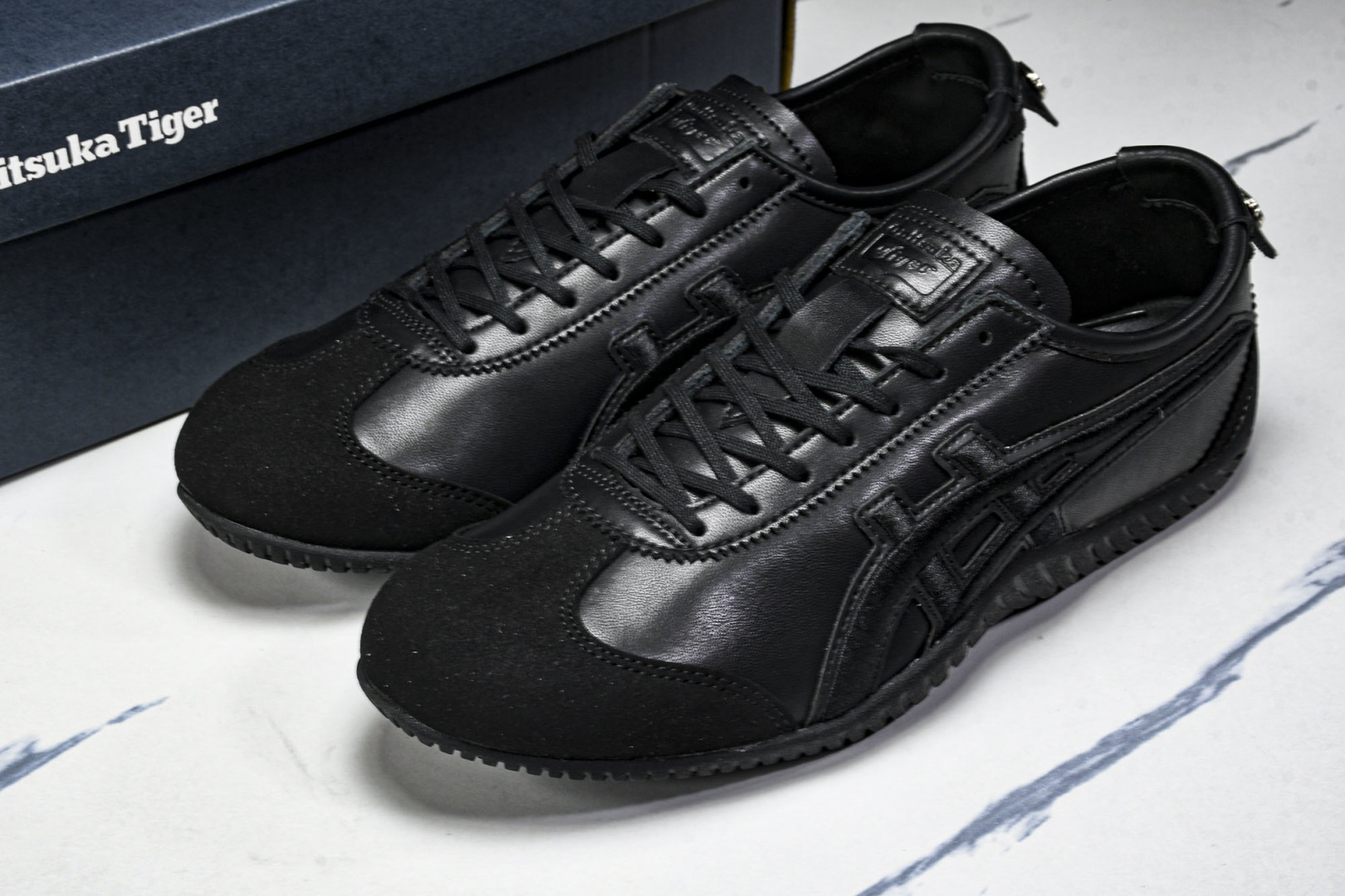 MEXICO 尺码36-45

纯原版出品-Onitsuka Tiger鬼塚虎 MEXICO 66 DR