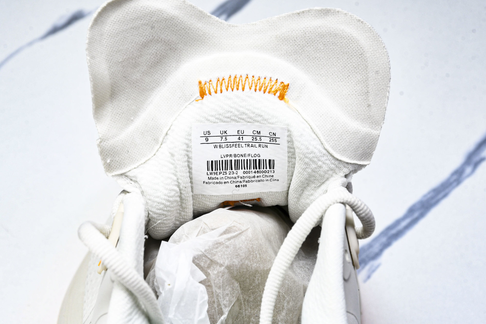 Lulu 尺码36-45

纯原版出品-露露乐蒙Lululemon W Blissfeel TRAIL 