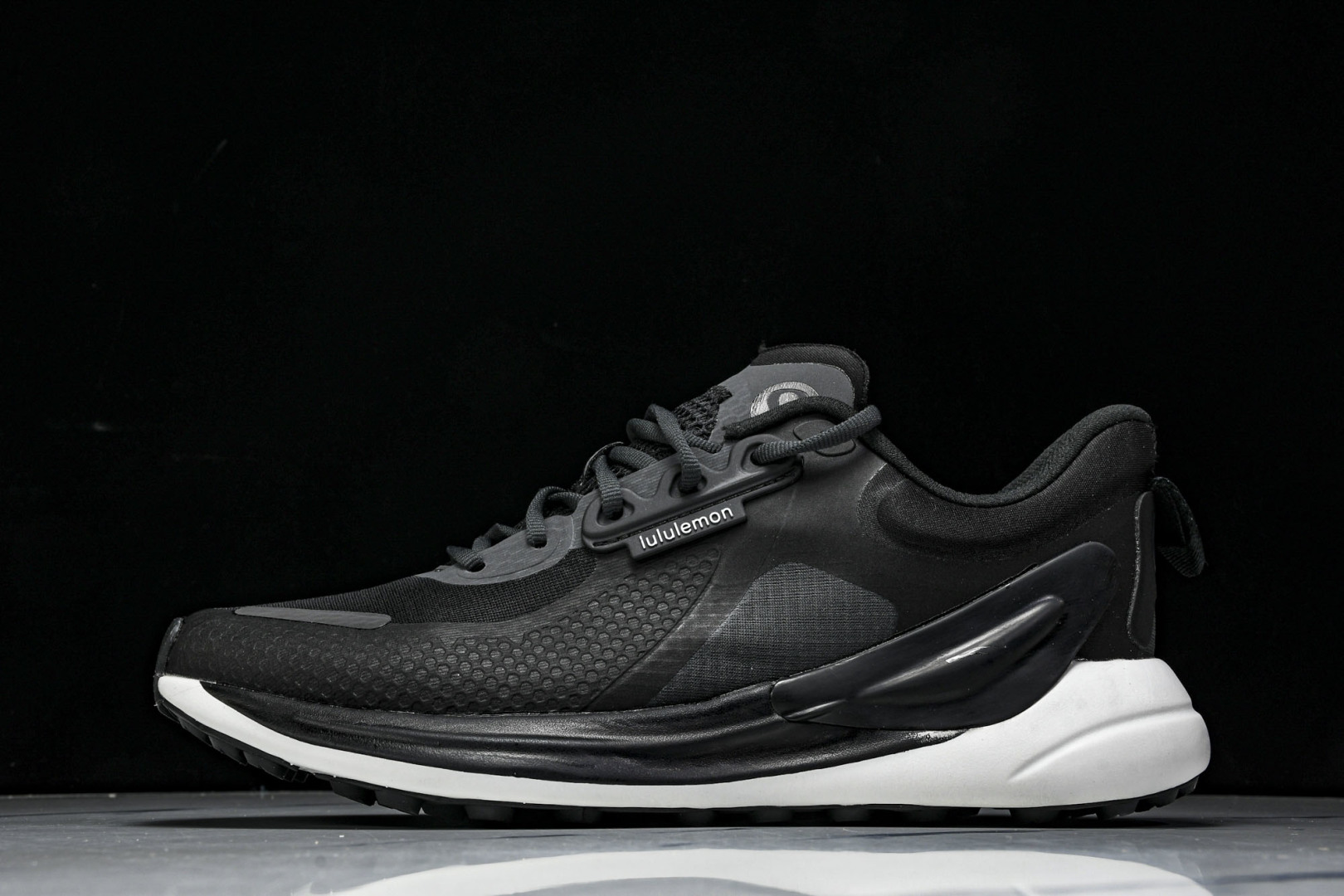 Lulu 尺码36-45

纯原版出品-露露乐蒙Lululemon W Blissfeel TRAIL 
