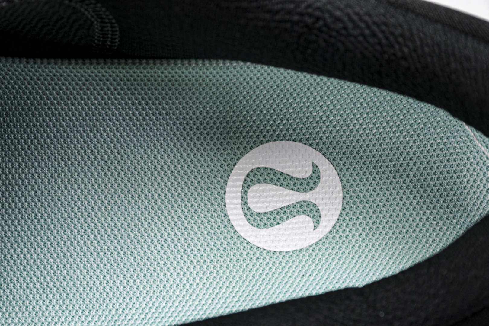 Lulu 尺码36-45

纯原版出品-露露乐蒙Lululemon W Blissfeel TRAIL 