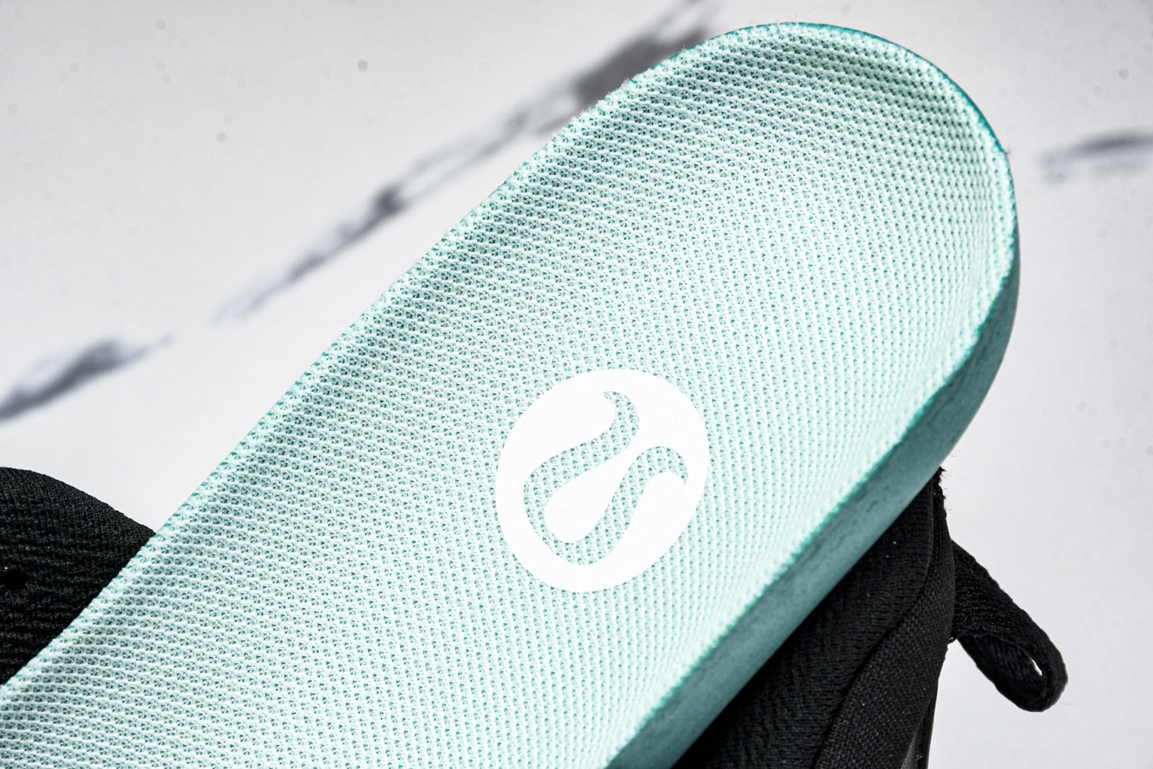Lulu 尺码36-45

纯原版出品-露露乐蒙Lululemon W Blissfeel TRAIL 