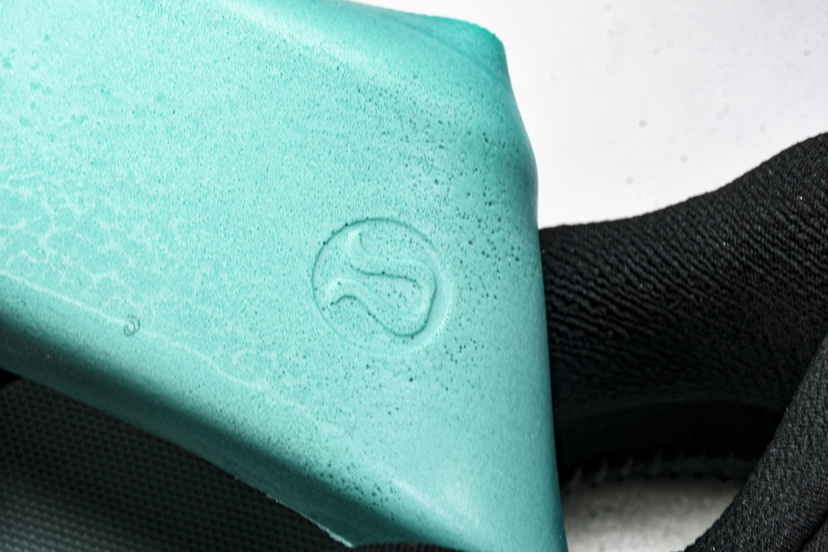 Lulu 尺码36-45

纯原版出品-露露乐蒙Lululemon W Blissfeel TRAIL 