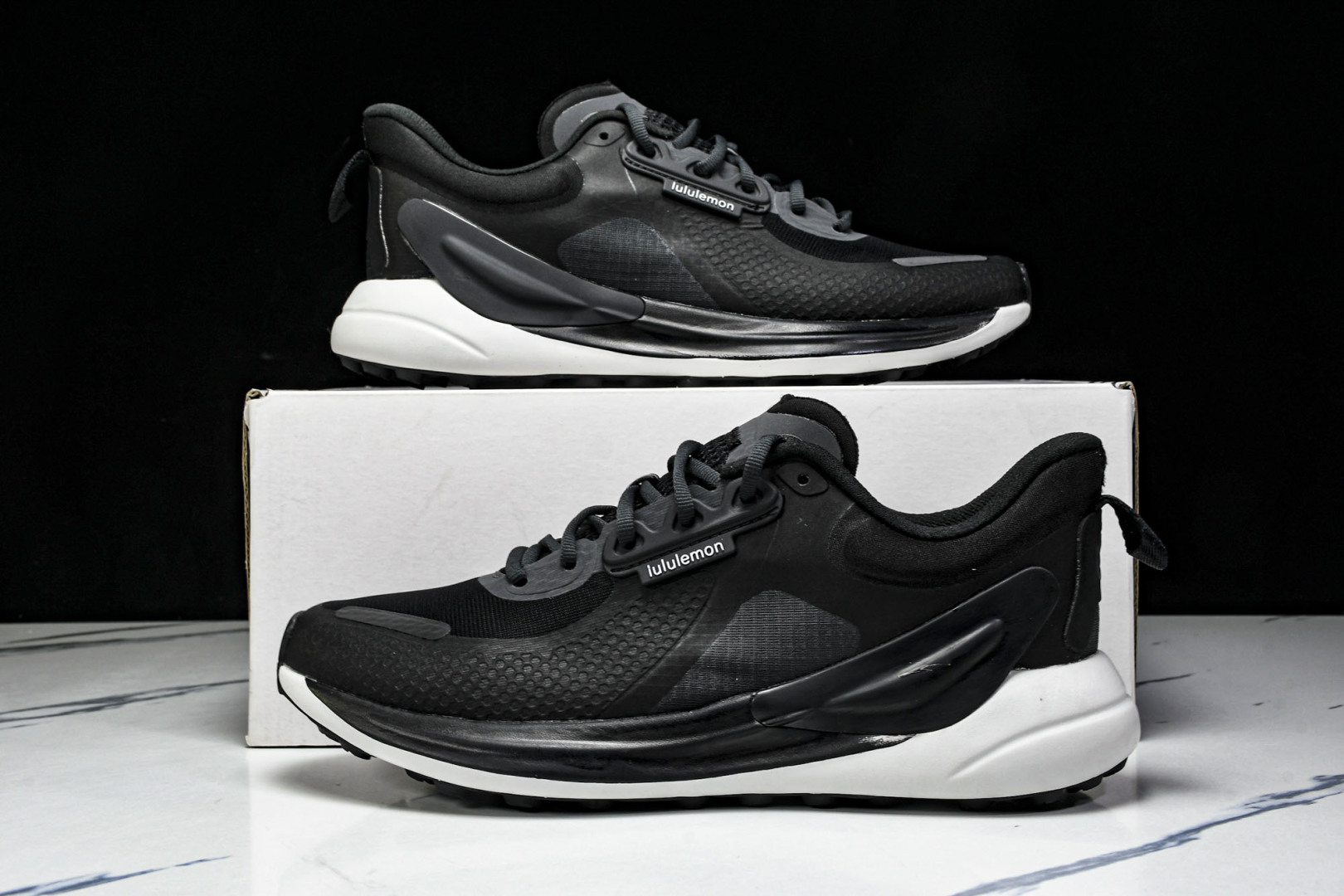 Lulu 尺码36-45

纯原版出品-露露乐蒙Lululemon W Blissfeel TRAIL 