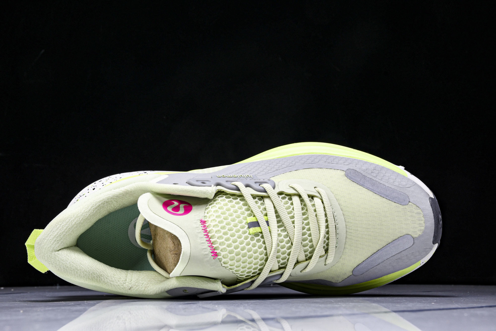 Lulu 尺码36-45

纯原版出品-露露乐蒙Lululemon W Blissfeel TRAIL 