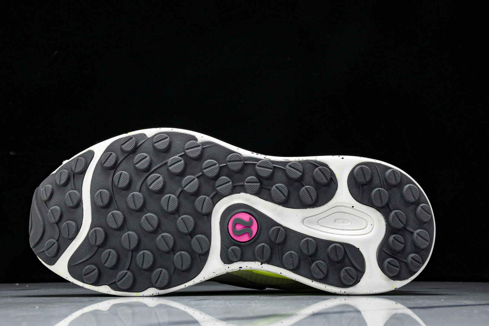 Lulu 尺码36-45

纯原版出品-露露乐蒙Lululemon W Blissfeel TRAIL 
