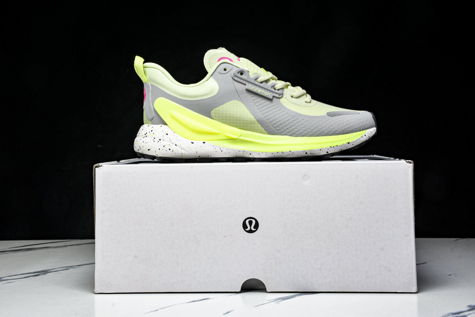 Lulu 尺码36-45

纯原版出品-露露乐蒙Lululemon W Blissfeel TRAIL 