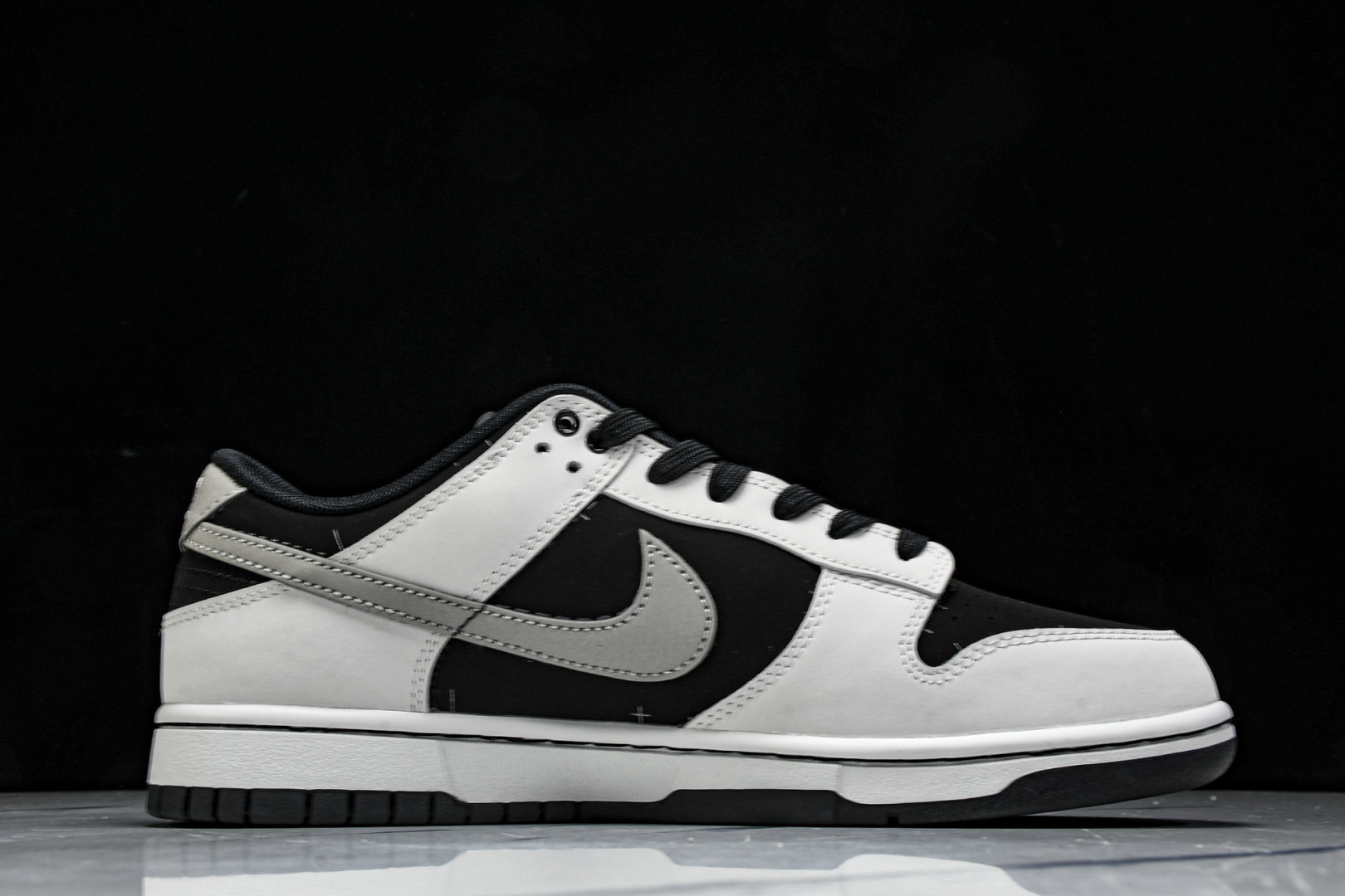 Dunk 尺码40-45

纯原版出品-SB Dunk Low 拓荒骑士 周年高端定制 低帮休闲板鞋 W