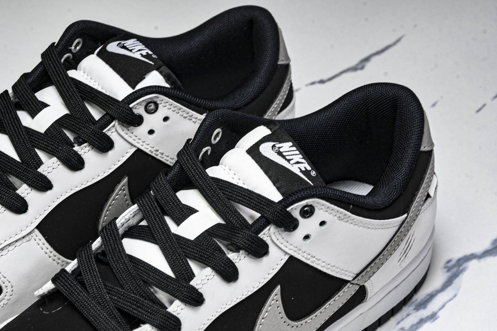 Dunk 尺码40-45

纯原版出品-SB Dunk Low 拓荒骑士 周年高端定制 低帮休闲板鞋 W