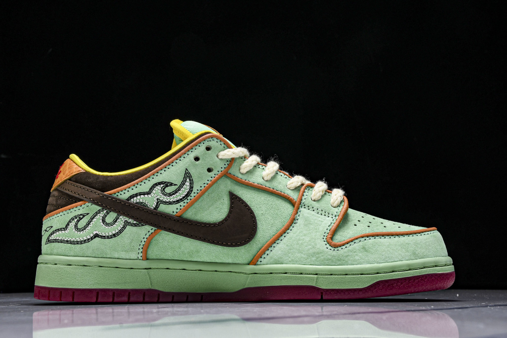 Dunk 尺码40-47.5

纯原版出品-SB Dunk Low Tourmaline 黑人月 低帮休