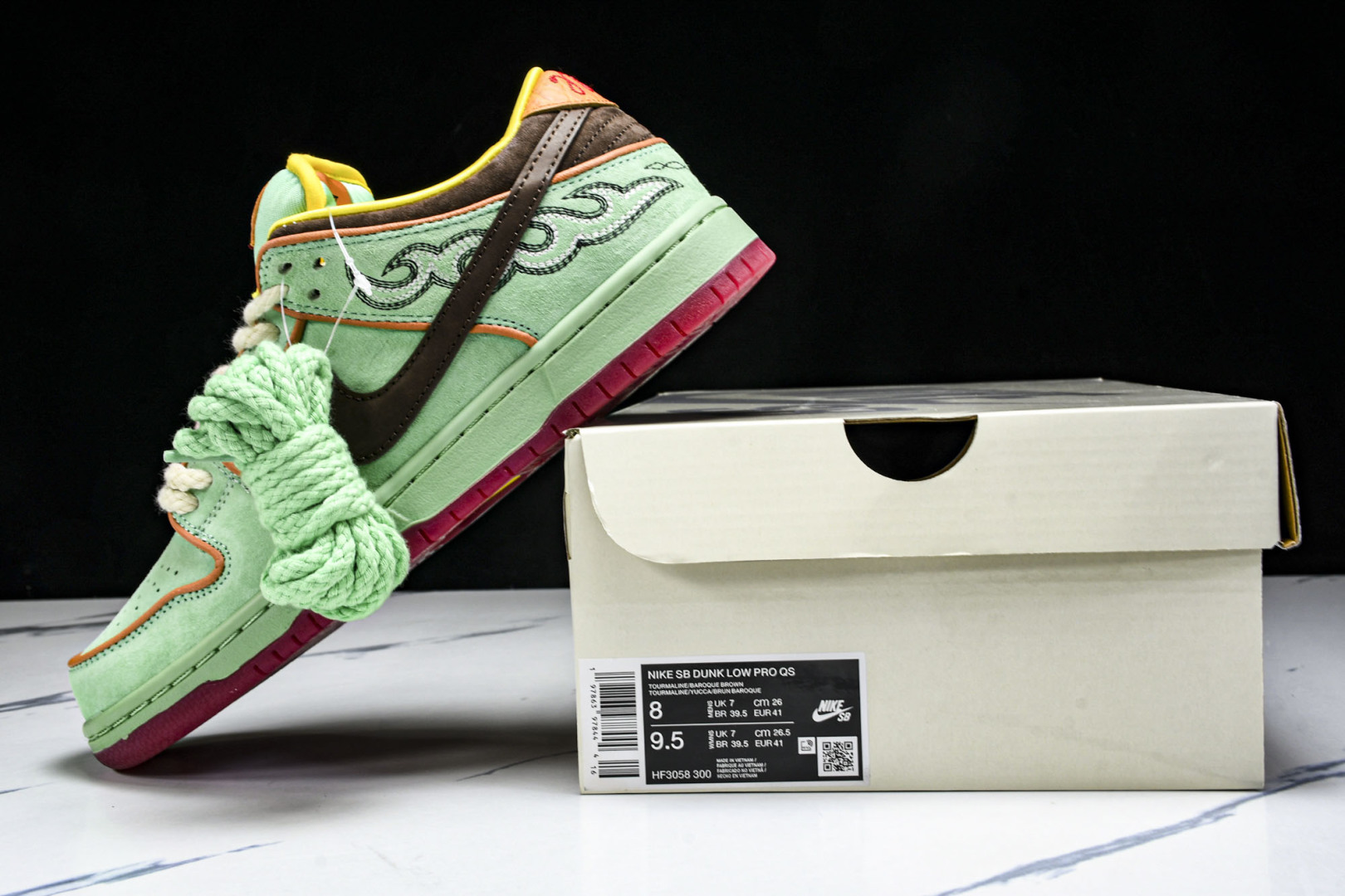 Dunk 尺码40-47.5

纯原版出品-SB Dunk Low Tourmaline 黑人月 低帮休