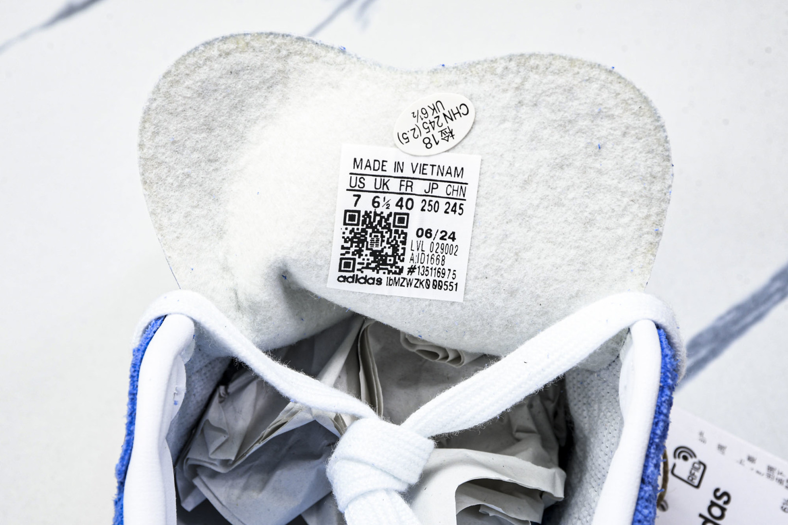  AD 三叶草 SAMBA ADV 男女休闲板鞋 ID1668 尺寸 36 36⅔ 37⅓ 38 38⅔