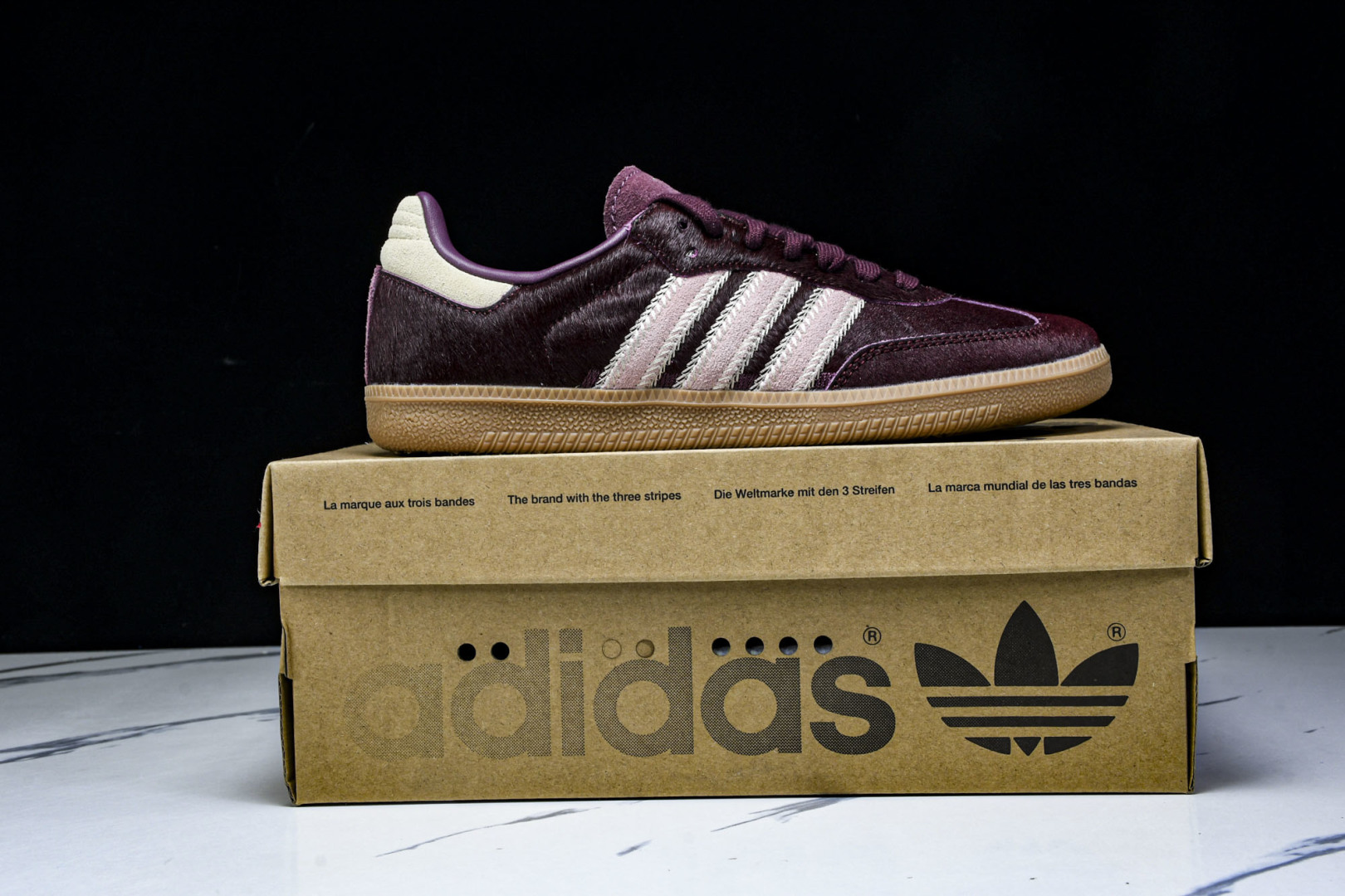  AD 三叶草 SAMBA OG W 女休闲板鞋 ID8709 尺寸 36 36⅔ 37⅓ 38 38⅔