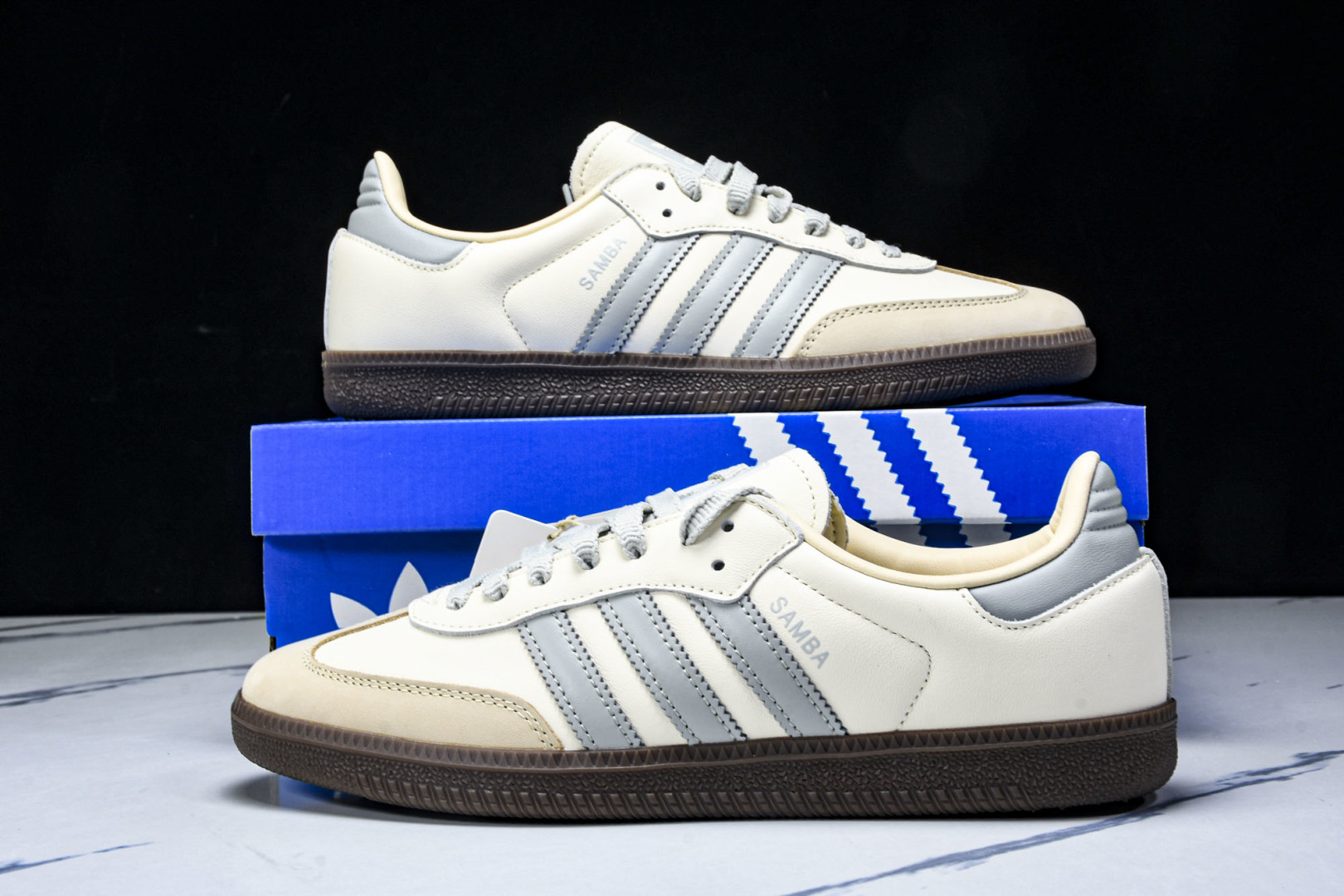  AD 三叶草 SAMBA OG W 女休闲板鞋 JH7299 尺寸 36 36⅔ 37⅓ 38 38⅔