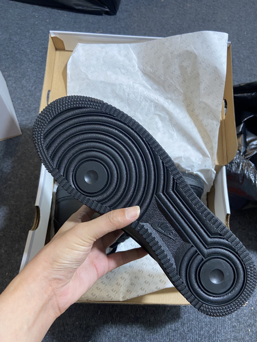 AF1黑魂low 尺码：36-41   40-47.5

小绿X出品-AIR FORCE 1 '07系列
