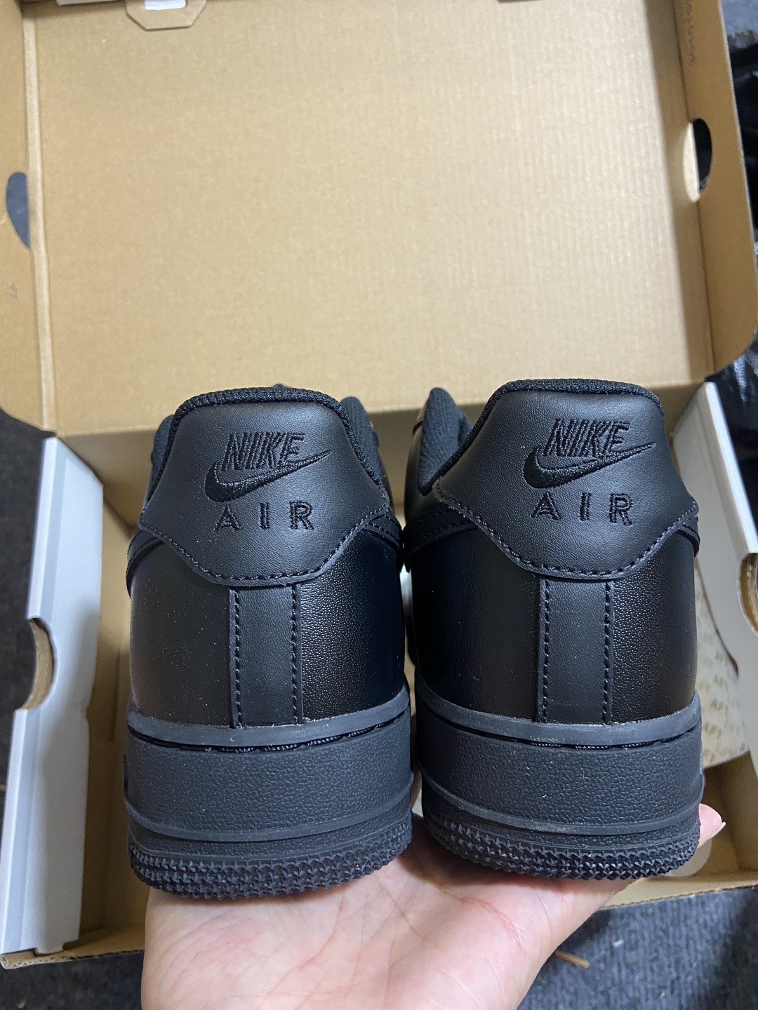 AF1黑魂low 尺码：36-41   40-47.5

纯原出品-AIR FORCE 1 '07系列男