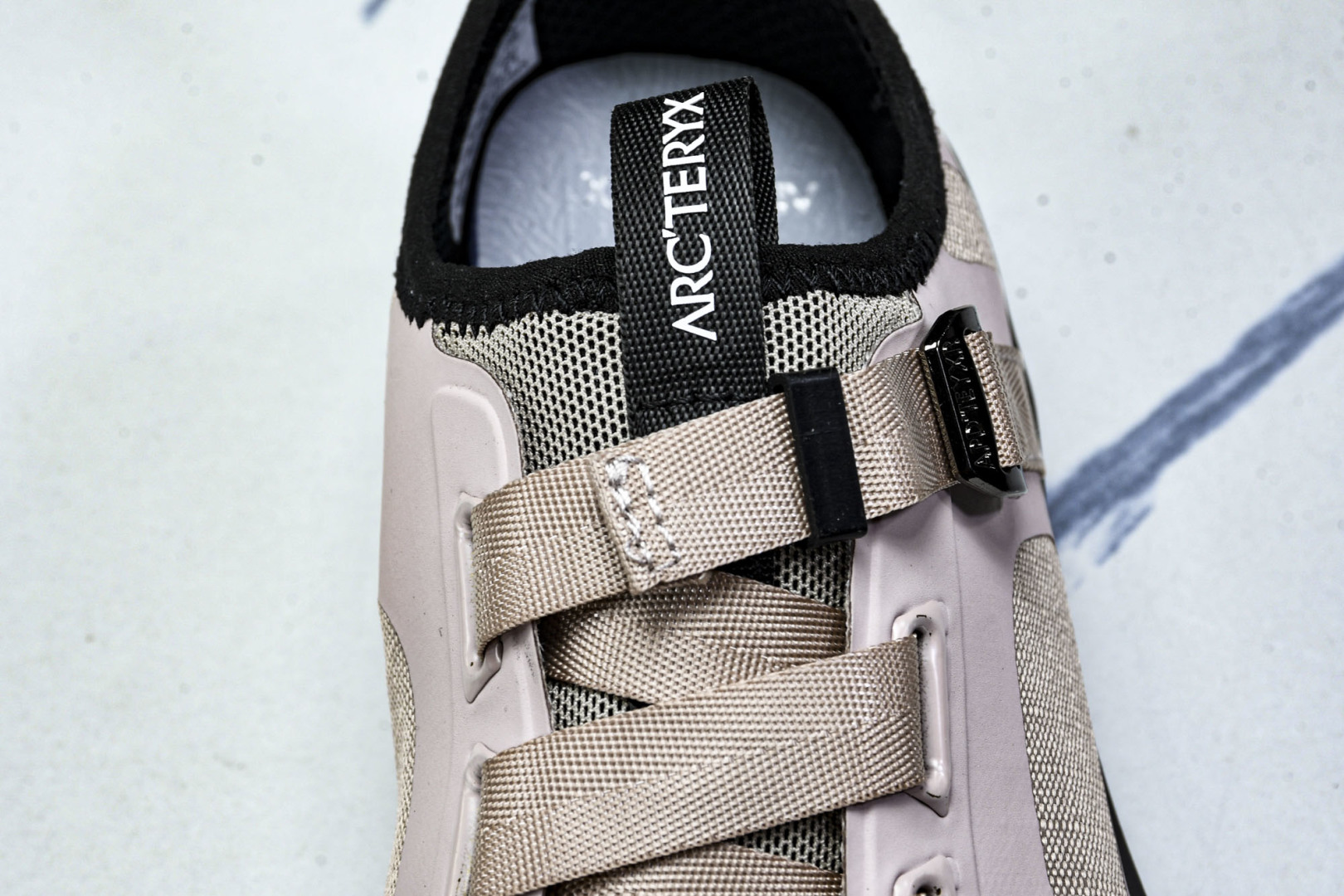 Arc'teryx 尺码36-45

纯原版出品-始祖鸟·Arc'teryx Arakys W 阿拉克路