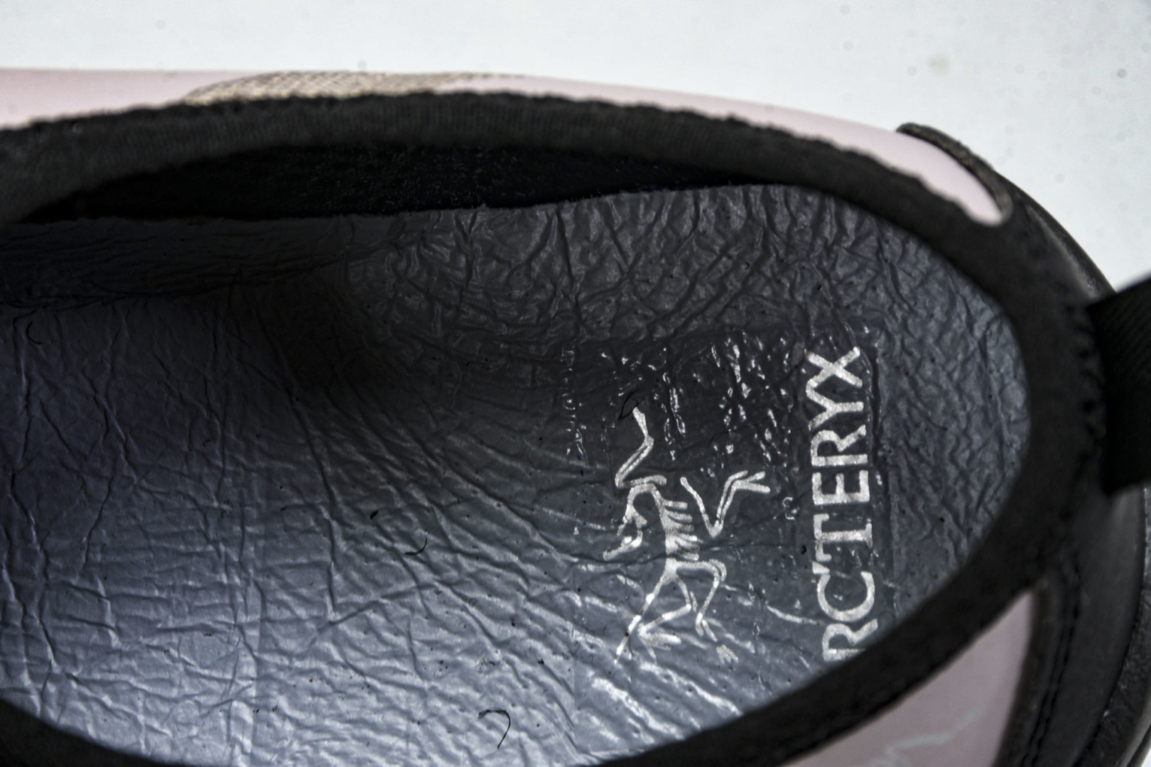 Arc'teryx 尺码36-45

纯原版出品-始祖鸟·Arc'teryx Arakys W 阿拉克路