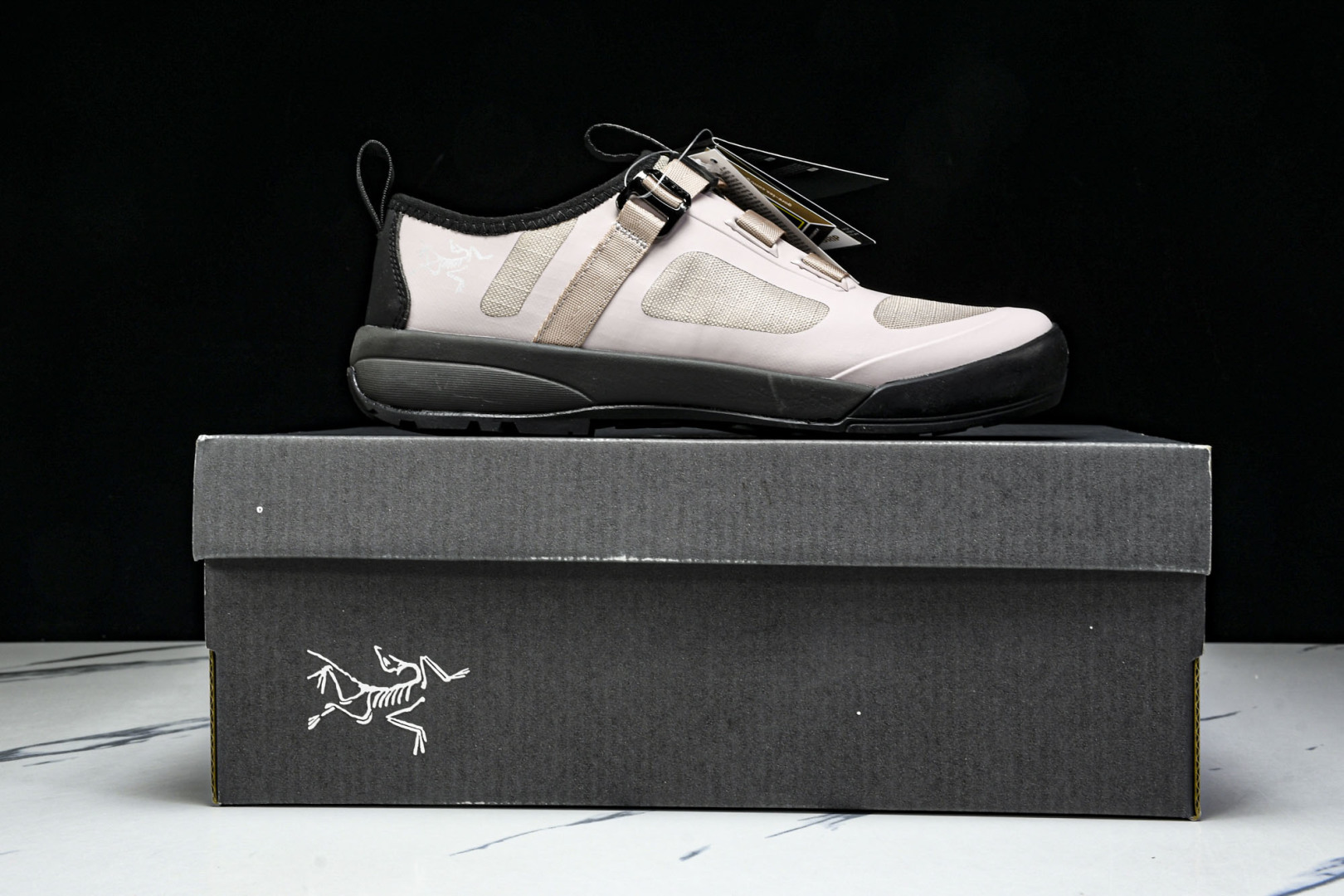 Arc'teryx 尺码36-45

纯原版出品-始祖鸟·Arc'teryx Arakys W 阿拉克路