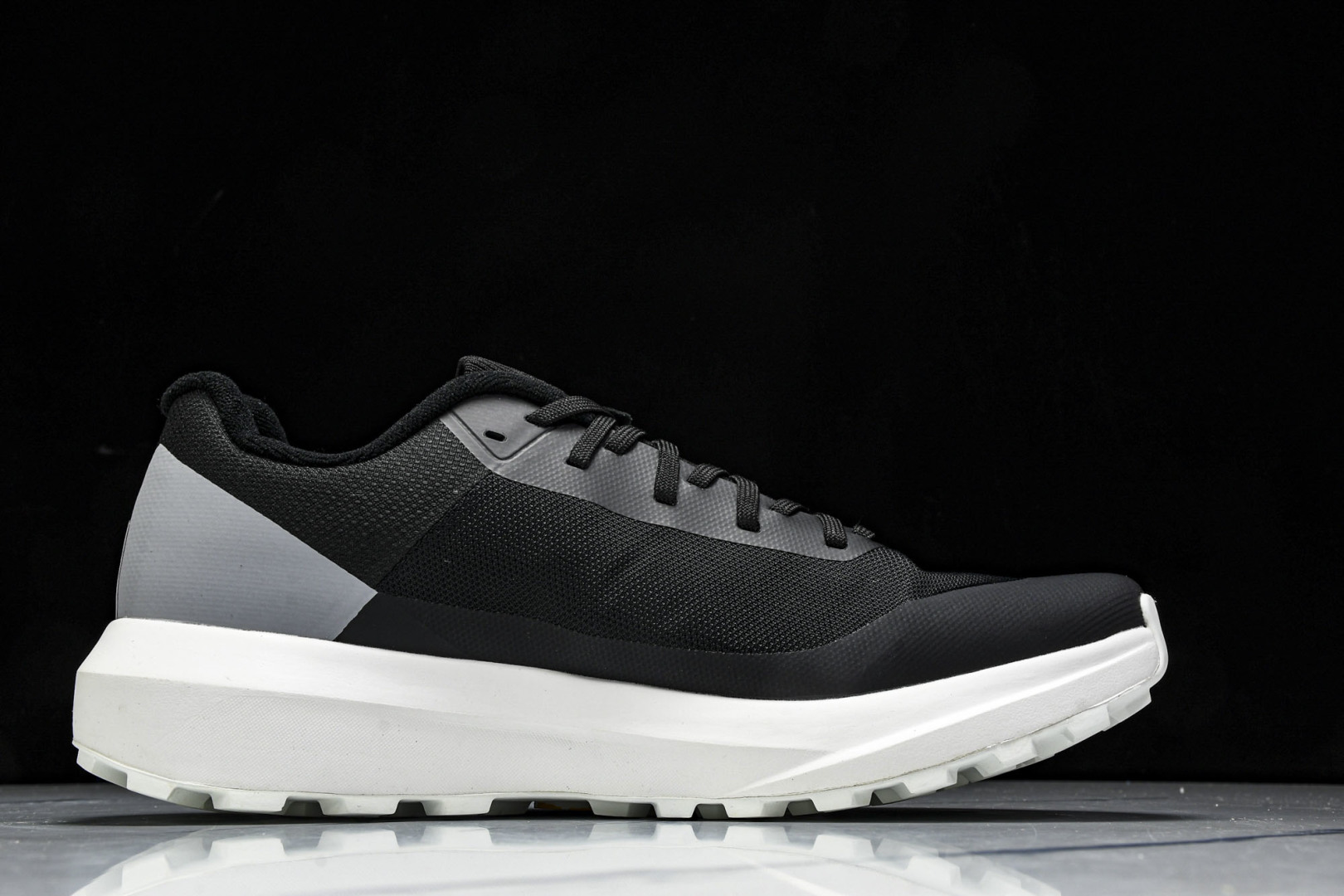 Arc'teryx 尺码36-45

纯原版出品-始祖鸟·Arc'teryx Norvan LD 4 G