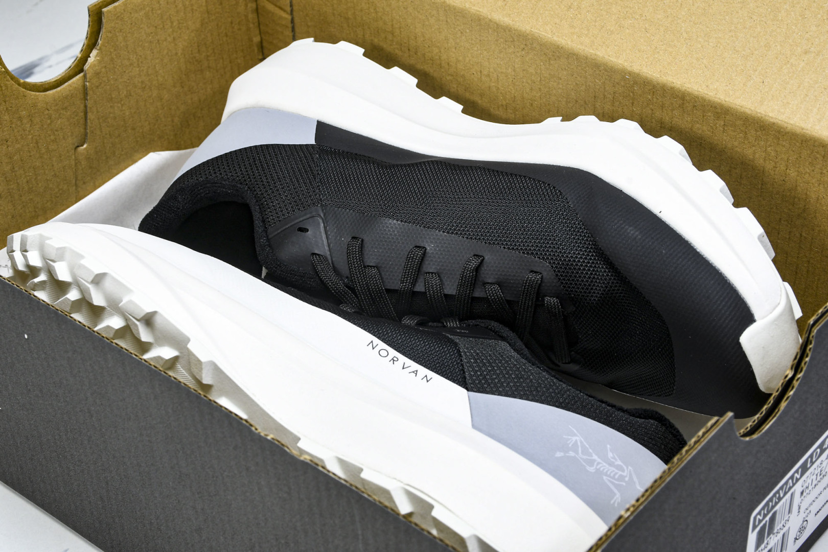 Arc'teryx 尺码36-45

纯原版出品-始祖鸟·Arc'teryx Norvan LD 4 G