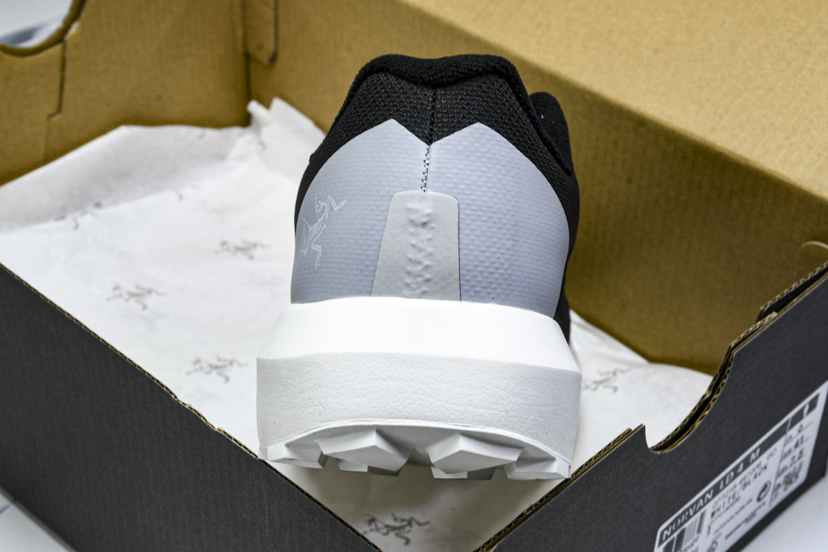 Arc'teryx 尺码36-45

纯原版出品-始祖鸟·Arc'teryx Norvan LD 4 G