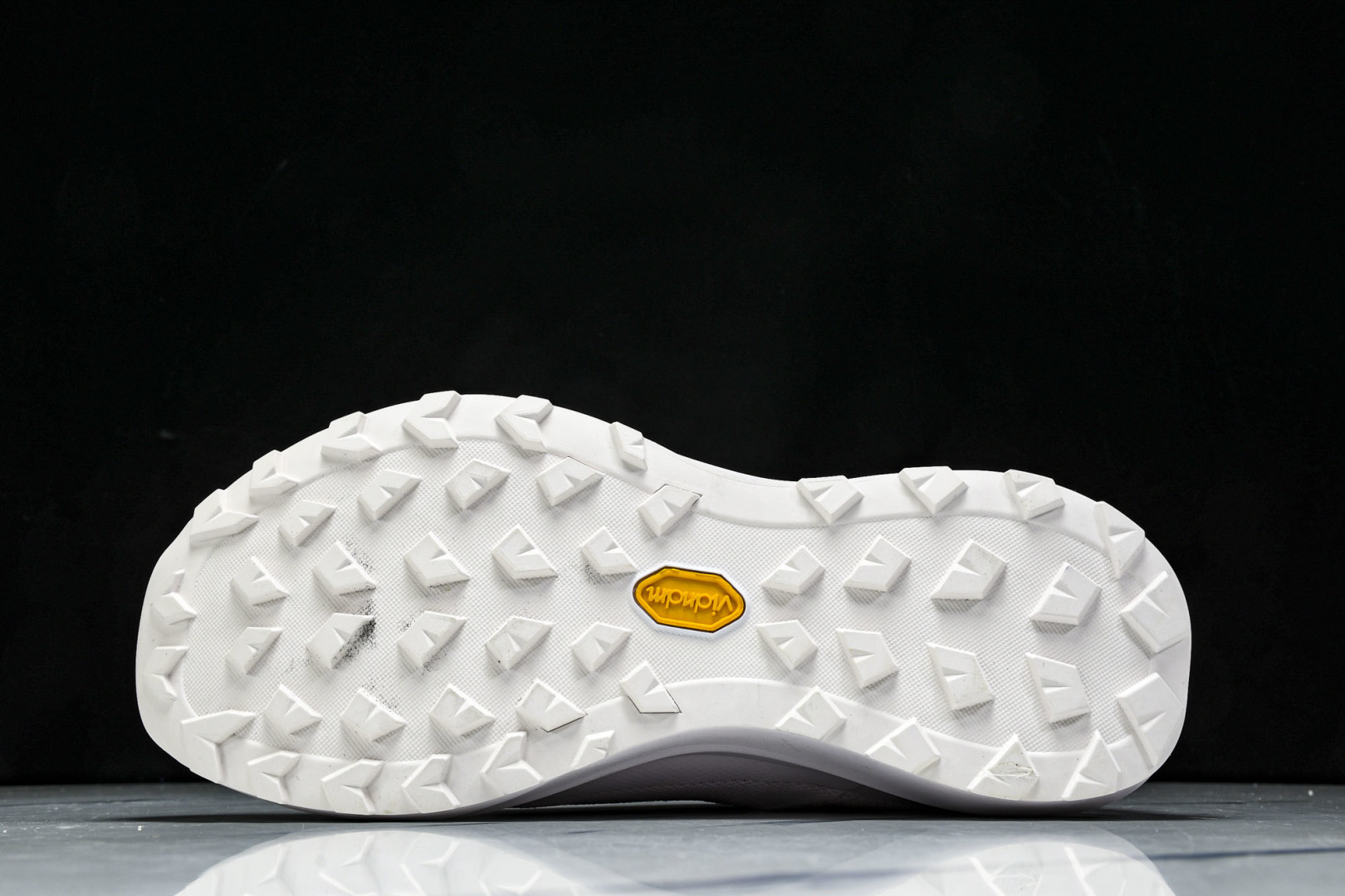 Arc'teryx 尺码36-45

纯原版出品-始祖鸟·Arc'teryx Norvan LD 4 G