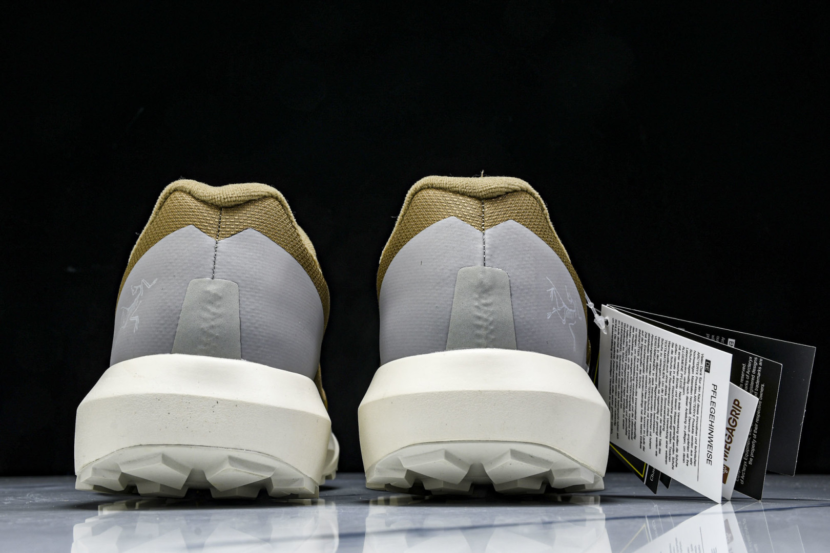 Arc'teryx 尺码39-45

纯原版出品-始祖鸟·Arc'teryx Norvan LD 4 G