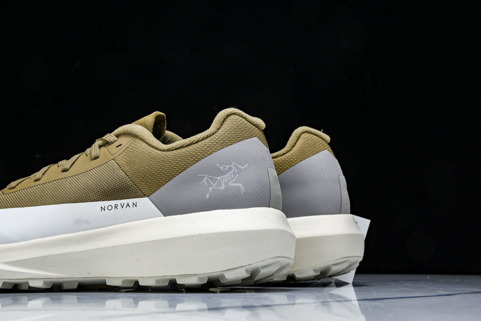 Arc'teryx 尺码39-45

纯原版出品-始祖鸟·Arc'teryx Norvan LD 4 G