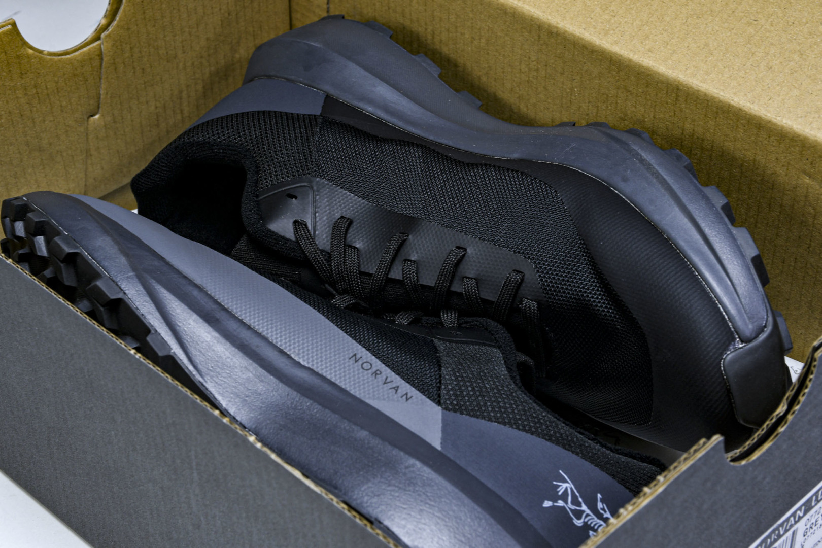 Arc'teryx 尺码39-45

纯原版出品-始祖鸟·Arc'teryx Norvan LD 4 G