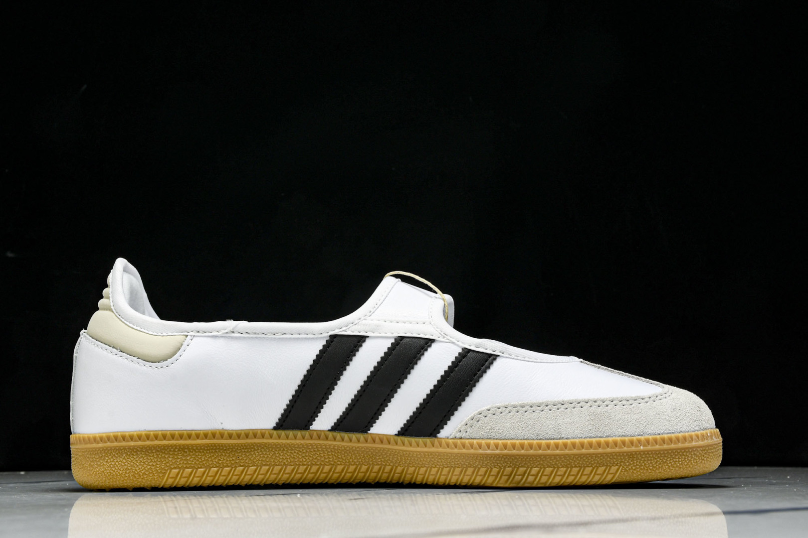  Adidas Samba Jane W 阿迪三叶草休闲生活鞋 JR1402 尺寸 36 36⅔ 37⅓