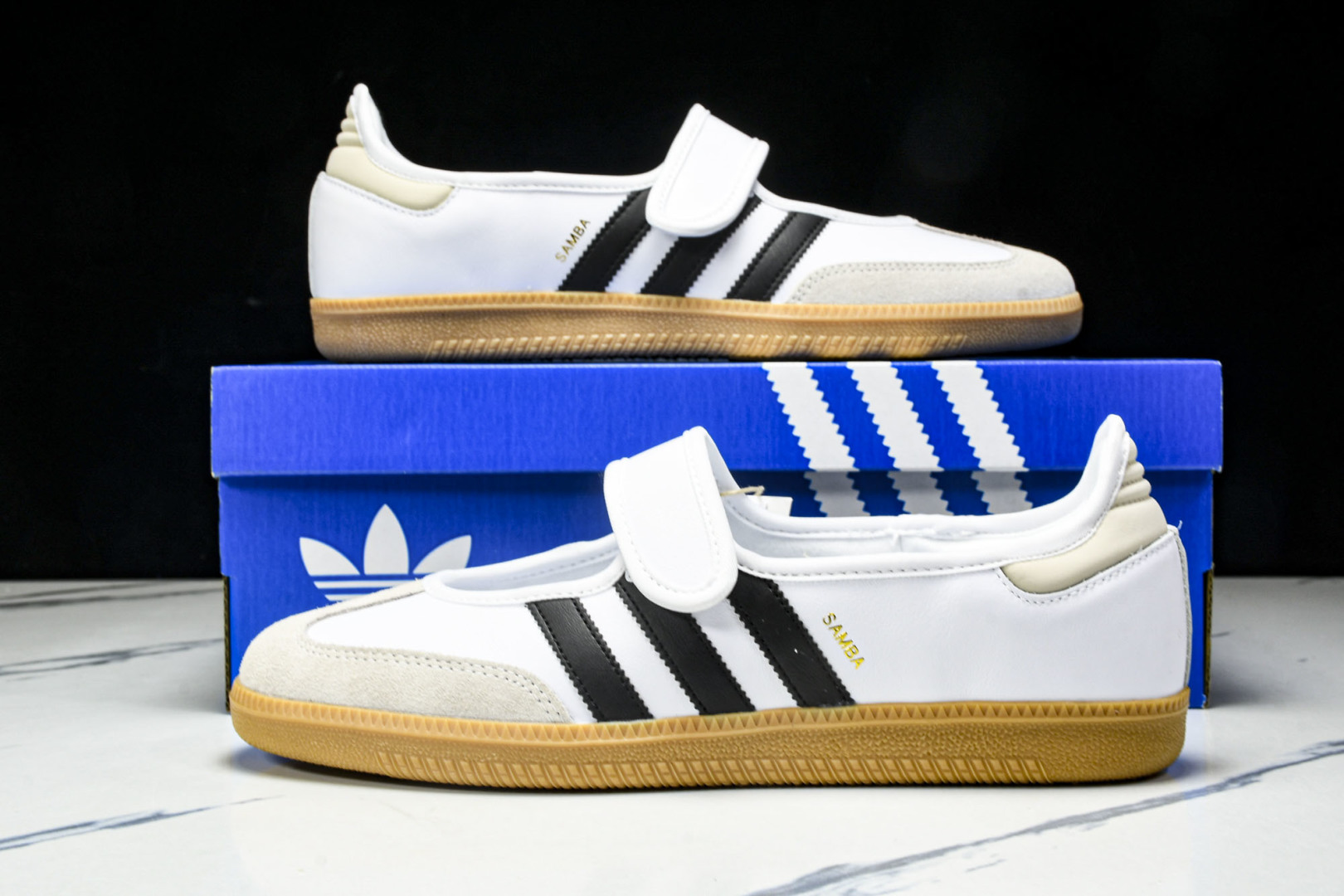 Adidas Samba Jane W 阿迪三叶草休闲生活鞋 JR1402 尺寸 36 36⅔ 37⅓