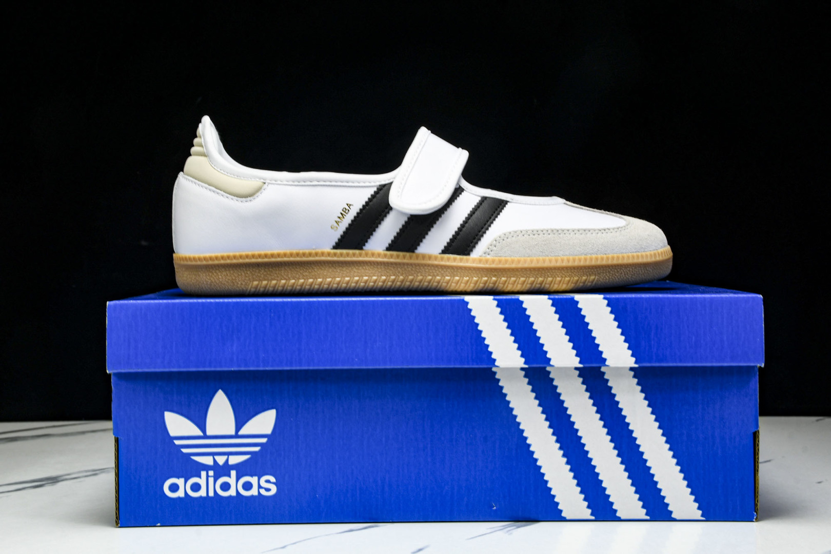  Adidas Samba Jane W 阿迪三叶草休闲生活鞋 JR1402 尺寸 36 36⅔ 37⅓