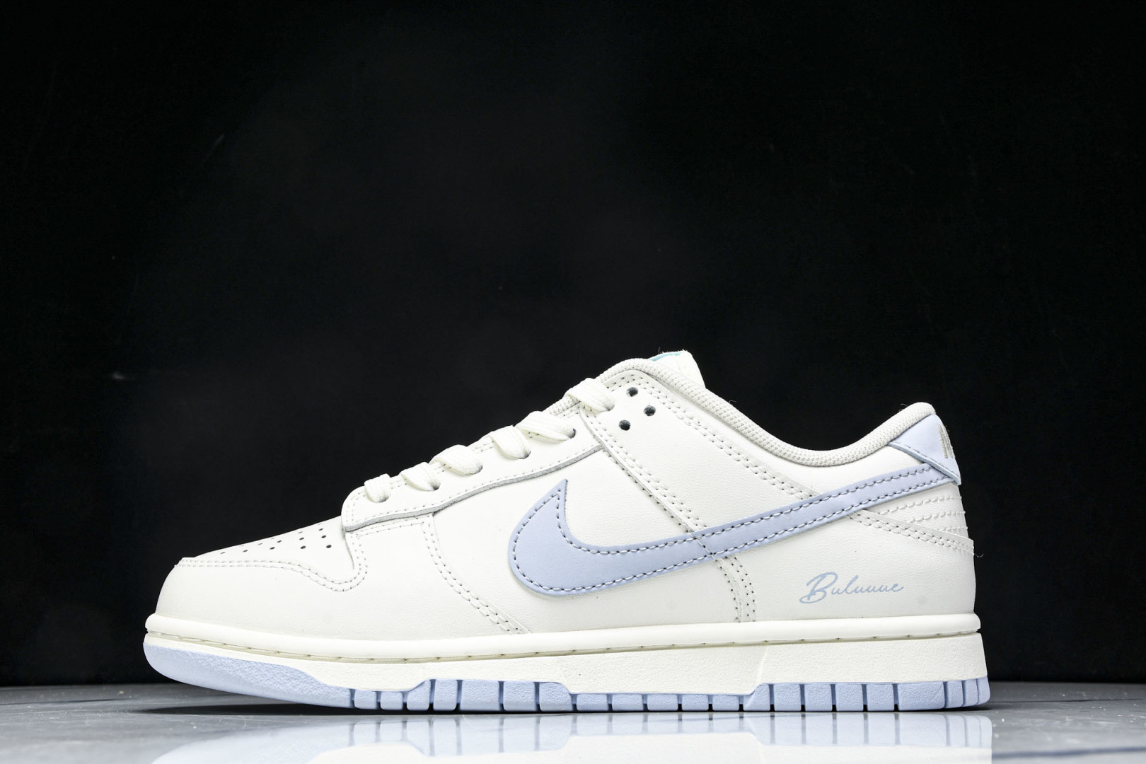 Dunk 尺码35.5-40

纯原版出品-SB Dunk Low Just Do It 周年高端定制 