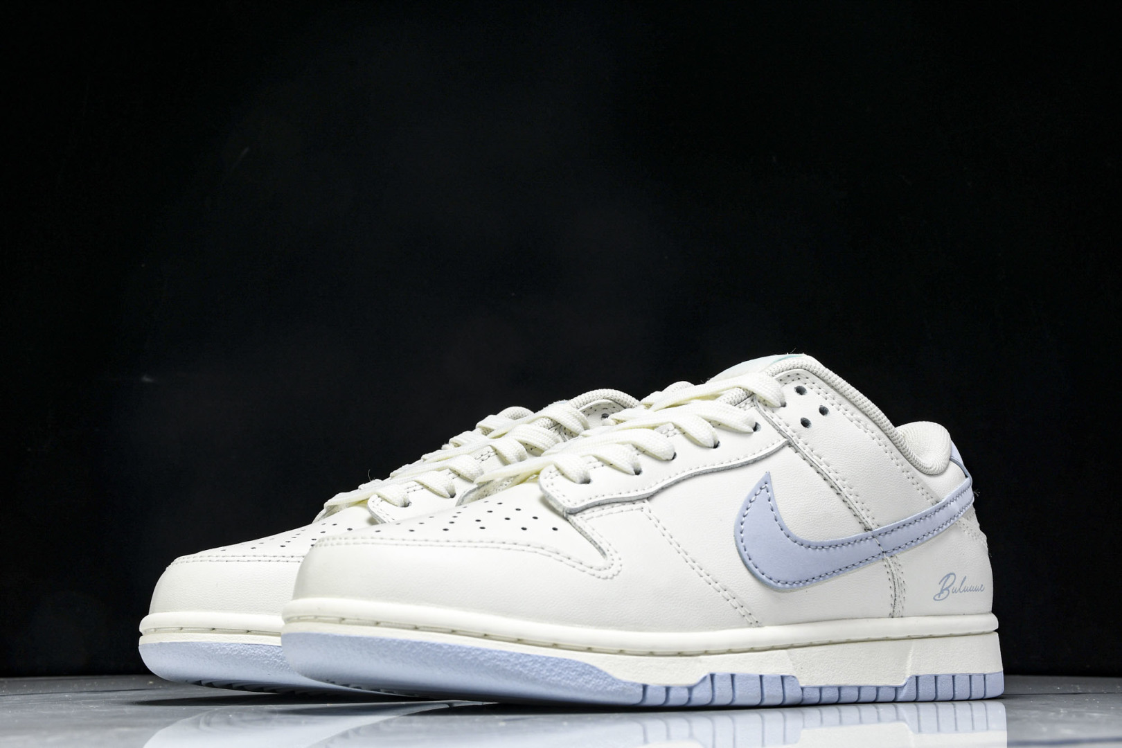 Dunk 尺码35.5-40

纯原版出品-SB Dunk Low Just Do It 周年高端定制 