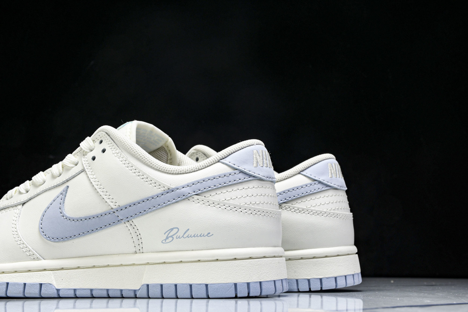 Dunk 尺码35.5-40

纯原版出品-SB Dunk Low Just Do It 周年高端定制 