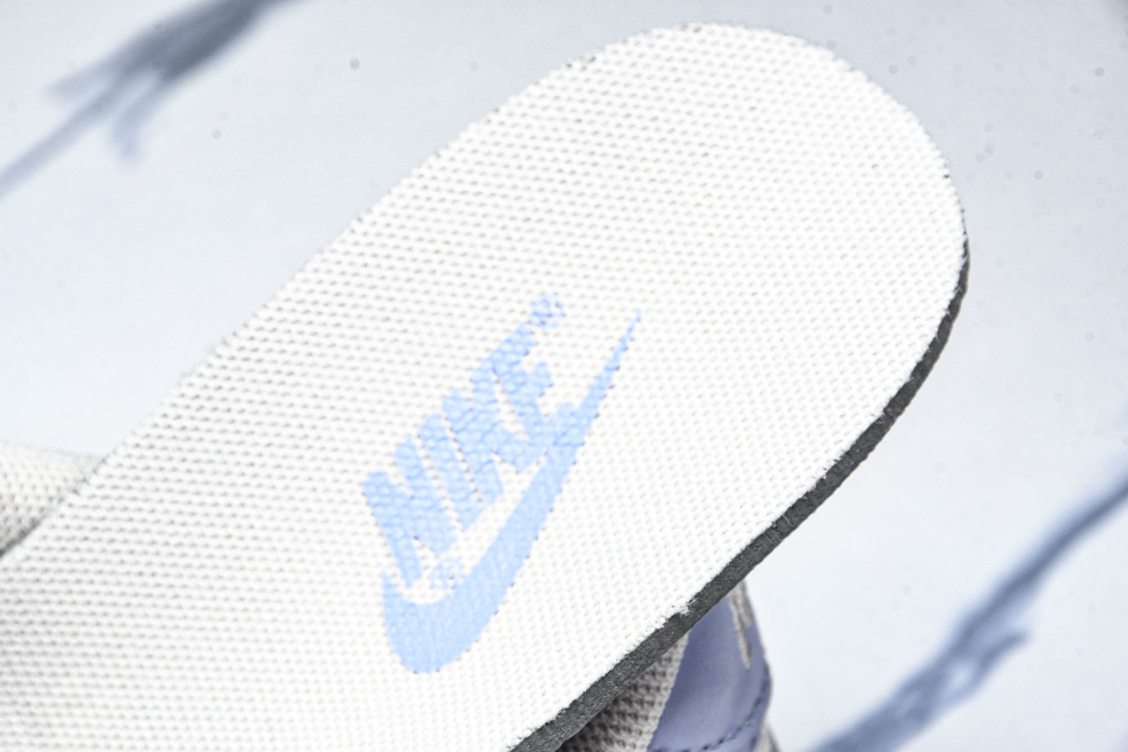 Dunk 尺码35.5-40

纯原版出品-SB Dunk Low Just Do It 周年高端定制 