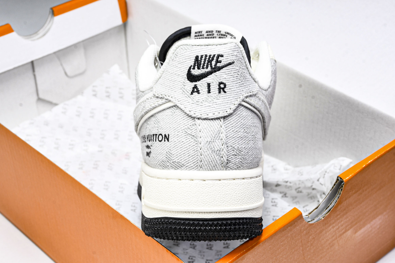 NK Air Force 1'07 Low LV联名 灰牛仔双勾 空军一号低帮休闲板鞋 YX5066-3