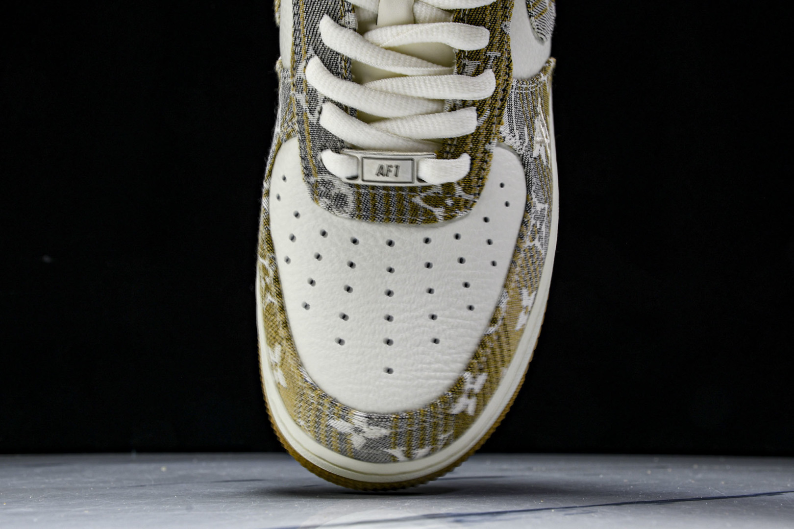 NK Air Force 1'07 Low LV联名 卡其灰牛仔 空军一号低帮休闲运动板鞋 SC9207